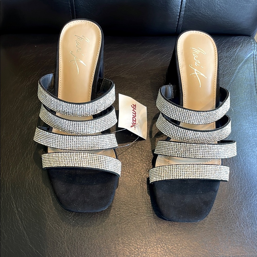 Black and Silver Dressy Mule with Sparkling Straps 8 1/2M